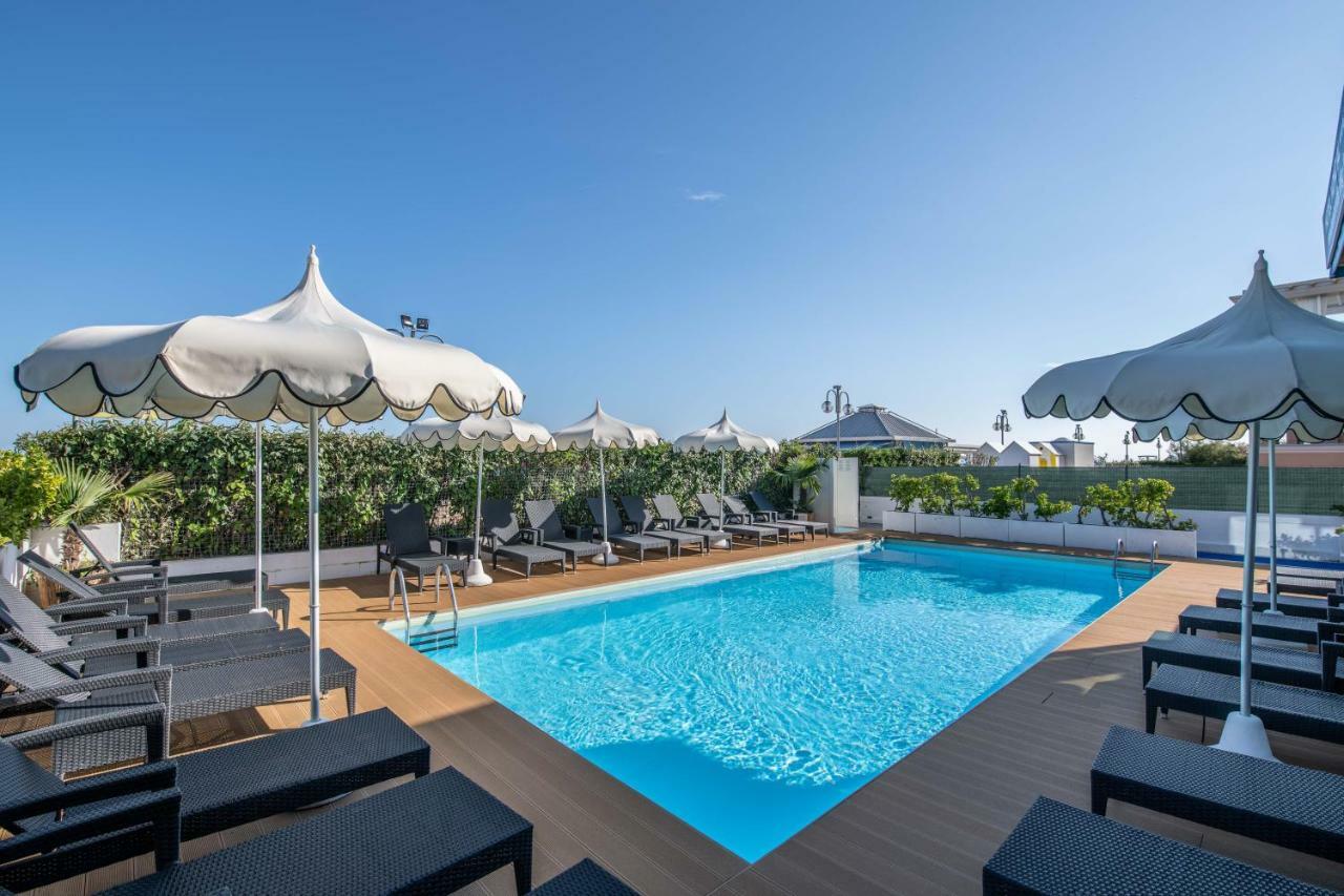 Hotel Mondial Lido di Jesolo Ngoại thất bức ảnh